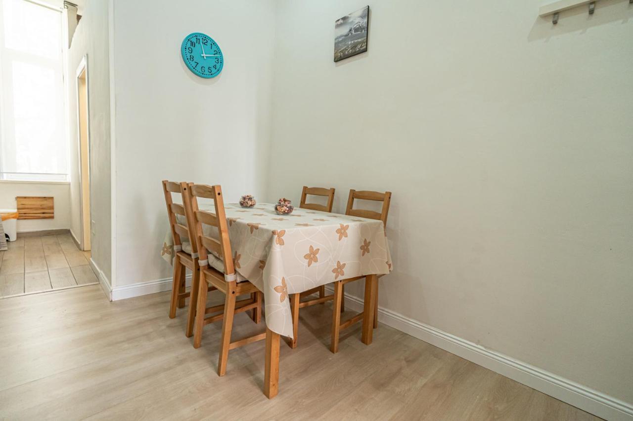 Casa Vacanze Decumano 18 Naples Luaran gambar
