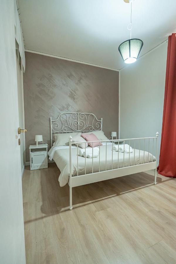 Casa Vacanze Decumano 18 Naples Luaran gambar
