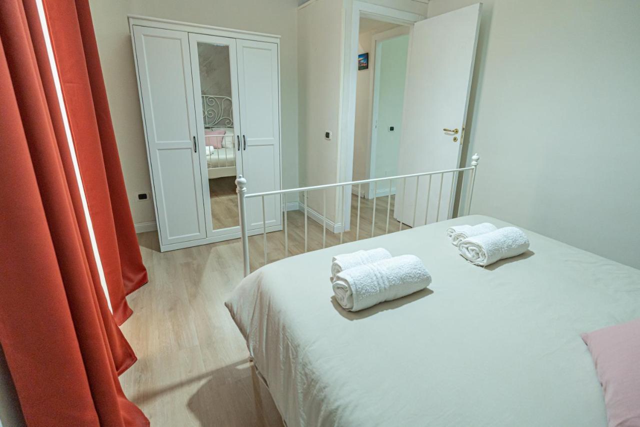 Casa Vacanze Decumano 18 Naples Luaran gambar