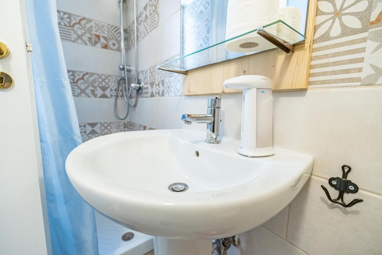Casa Vacanze Decumano 18 Naples Luaran gambar